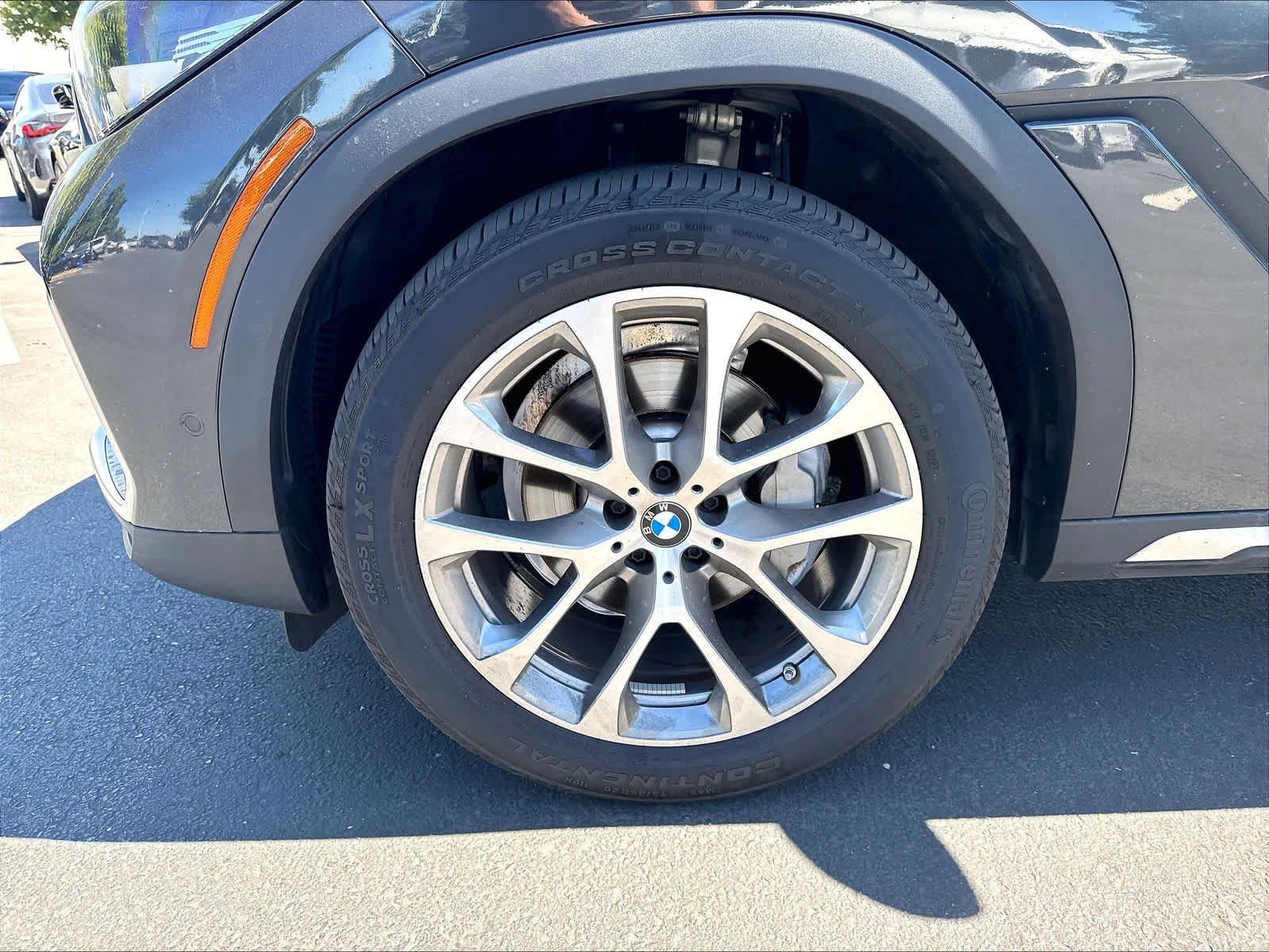 Used 2023 BMW X6 xDrive40i w/ Premium Package AWD/4WD image 35