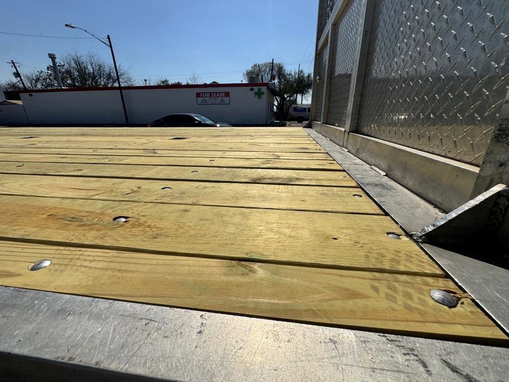 Used 2021 Ford F750 2WD Regular Cab Super Duty image 69