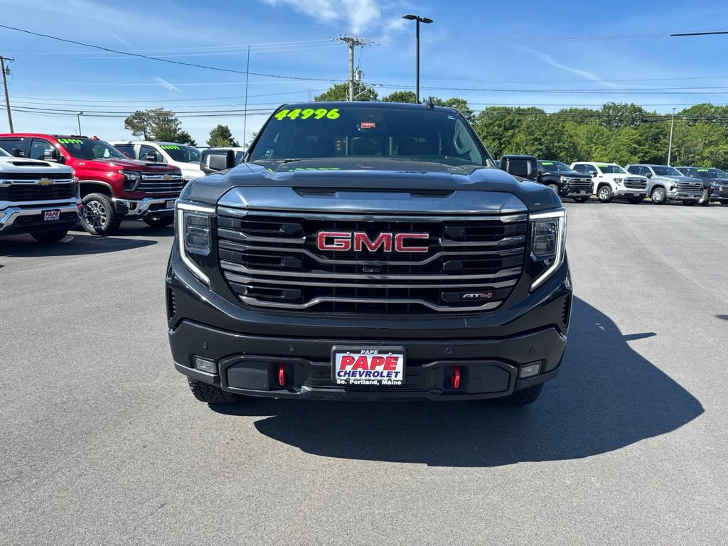 Used 2022 GMC Sierra 1500 AT4 w/ AT4 Premium Package AWD/4WD image 10
