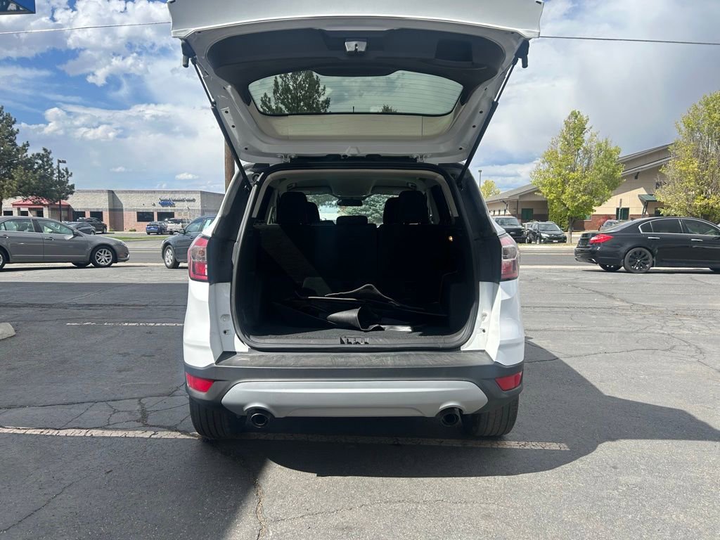 Used 2017 Ford Escape SE image 5