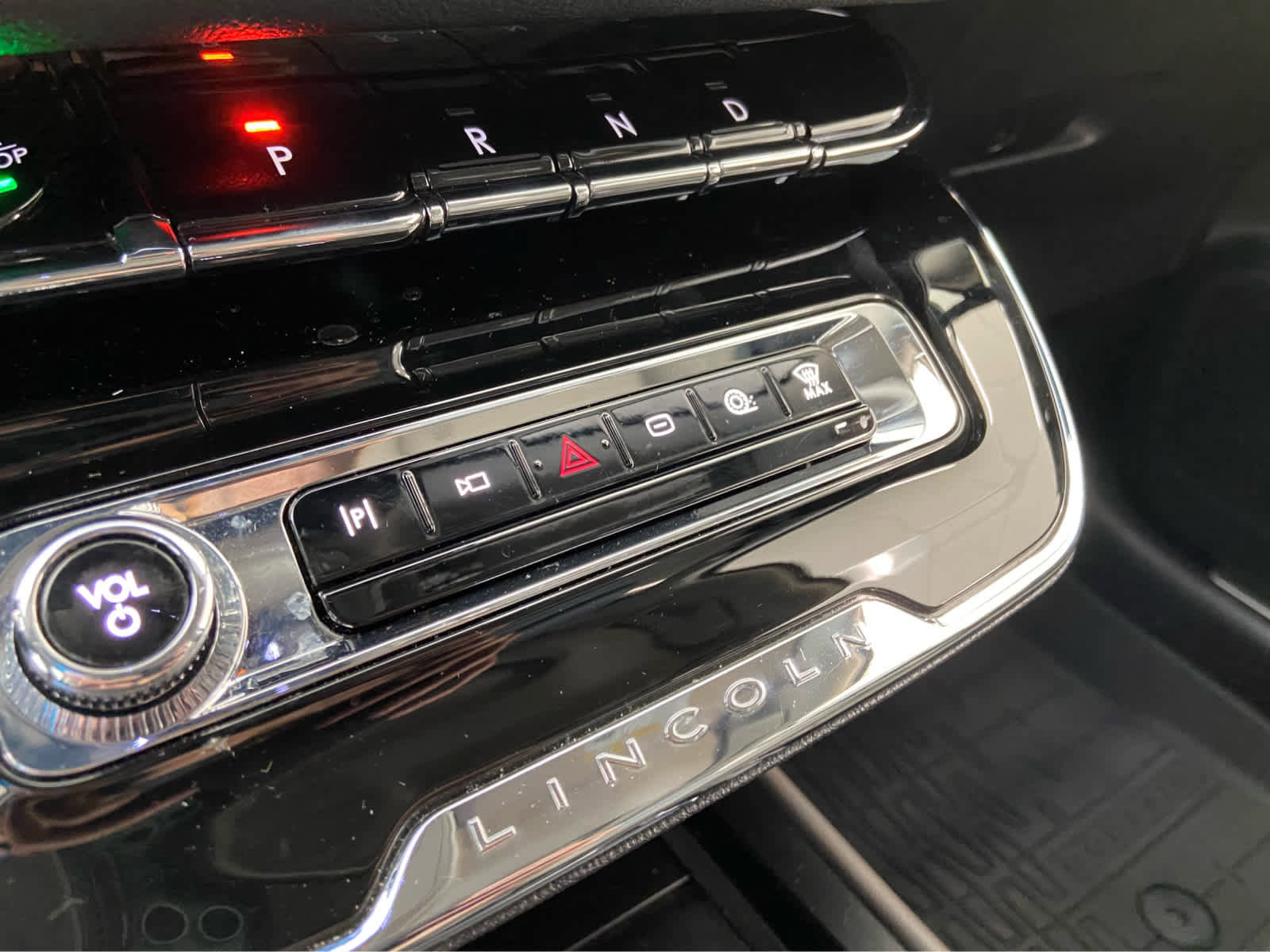 Used 2025 Lincoln Corsair Grand Touring AWD/4WD image 39