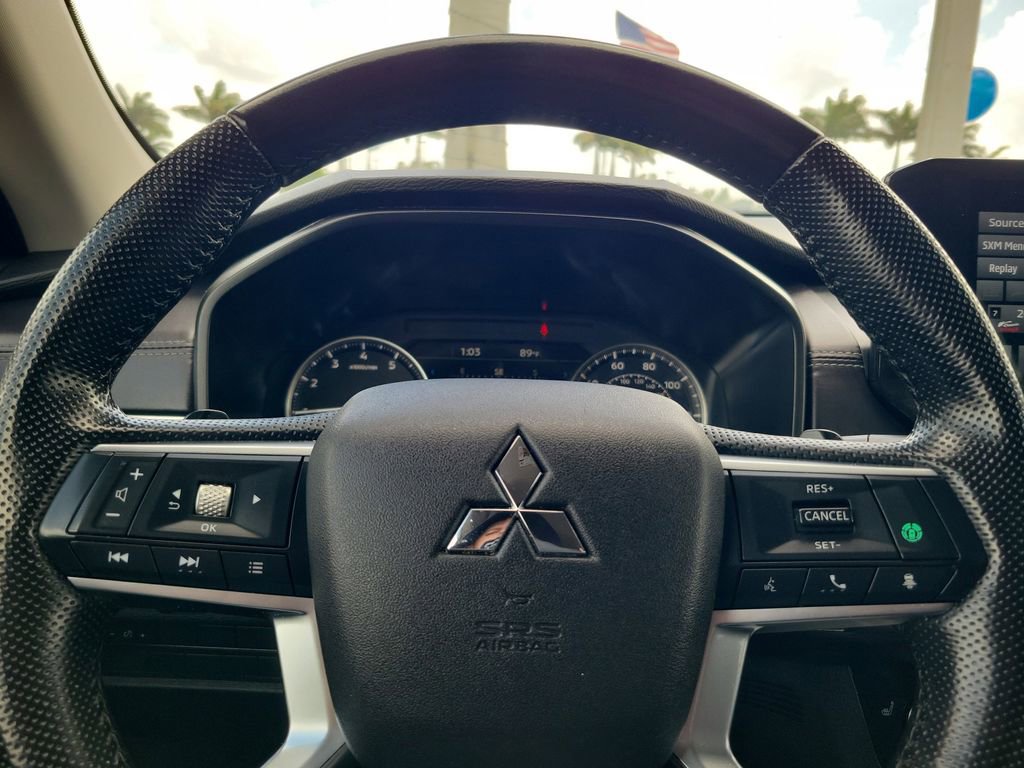 Used 2024 Mitsubishi Outlander SE AWD/4WD image 25