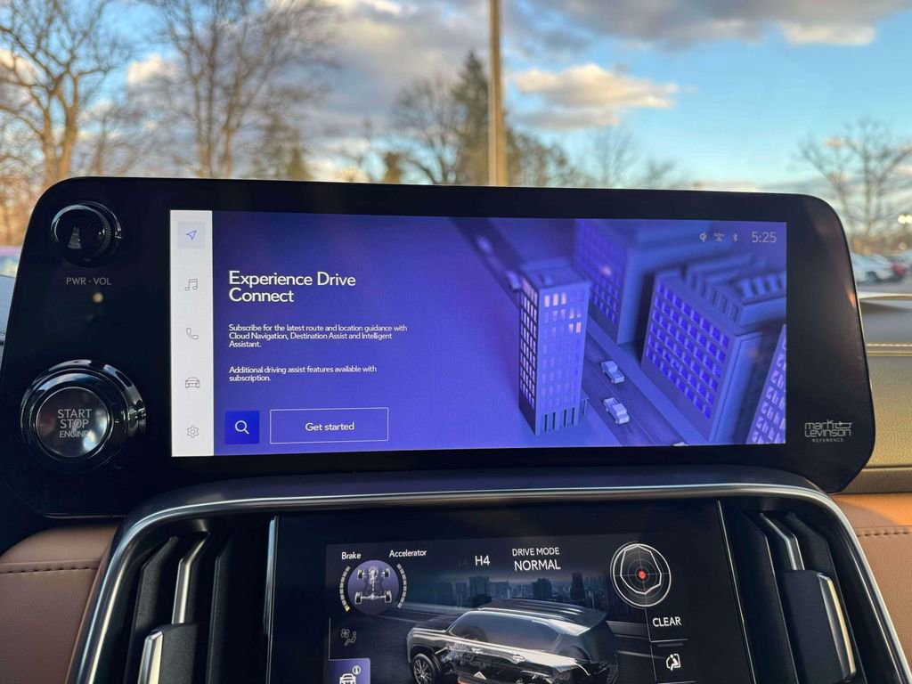 Used 2025 Lexus LX 600 4WD w/ Accessory Package (2T) image 28