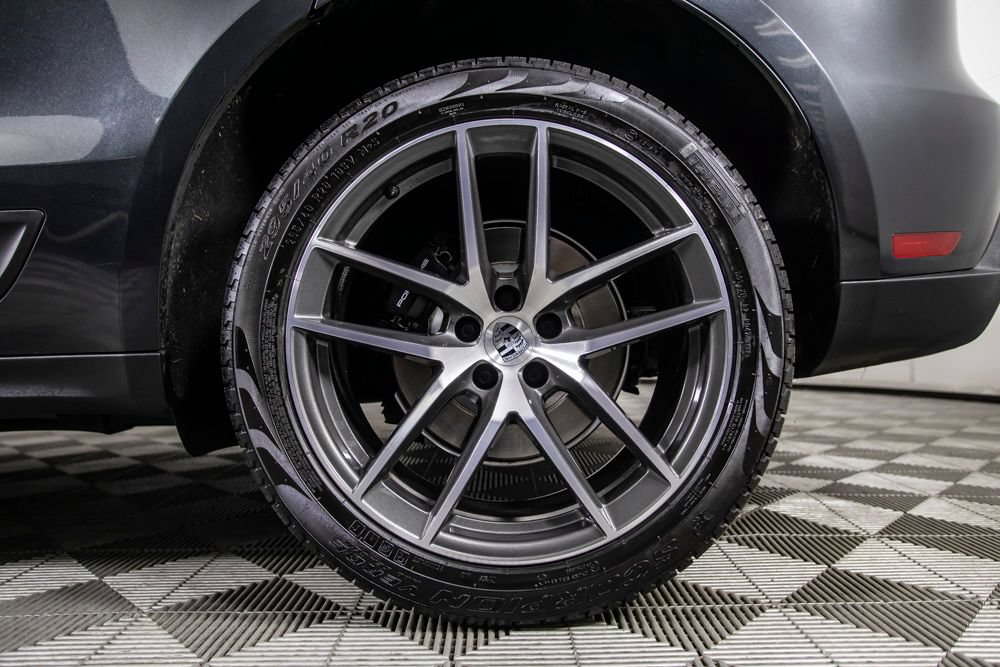 Used 2024 Porsche Macan w/ Premium Plus Package AWD/4WD image 45