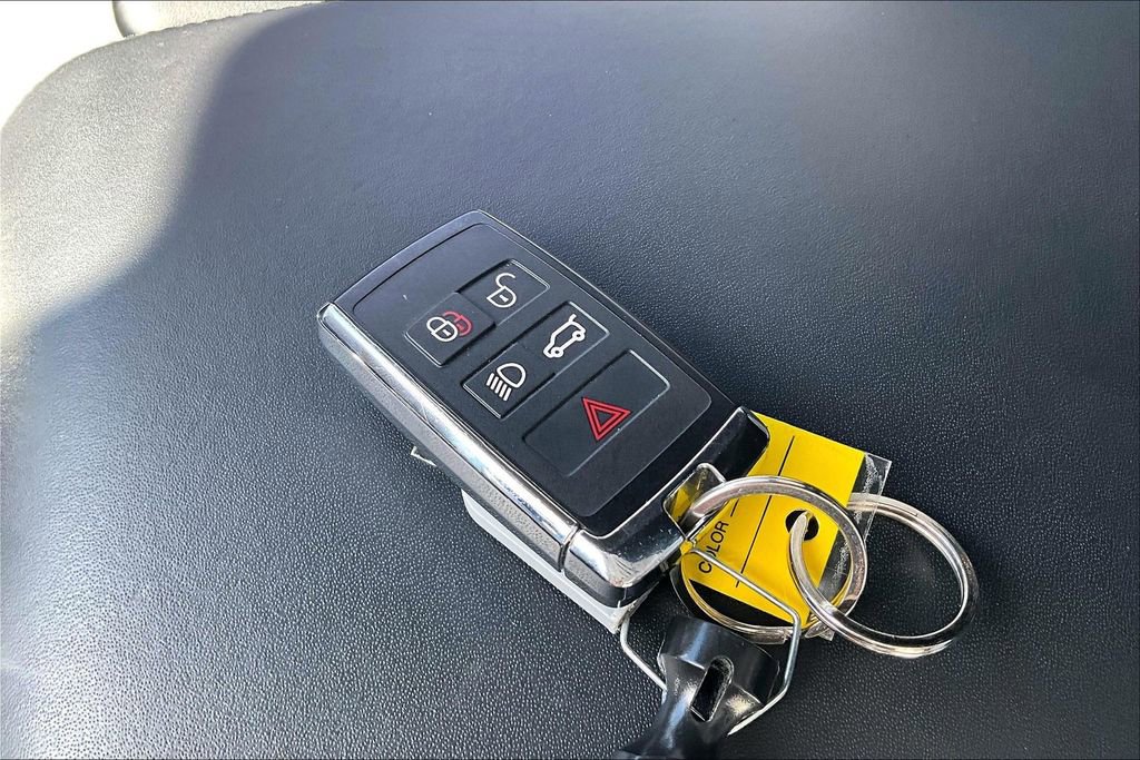 Used 2024 Land Rover Range Rover Sport Dynamic SE image 10