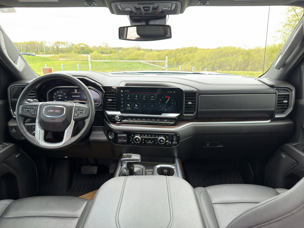 Used 2024 GMC Sierra 1500 SLT w/ SLT Premium Plus Package AWD/4WD image 22