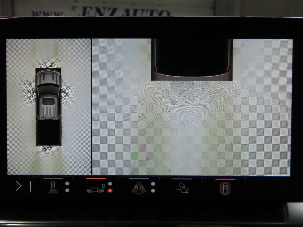 Used 2024 Chevrolet Silverado 1500 RST image 18