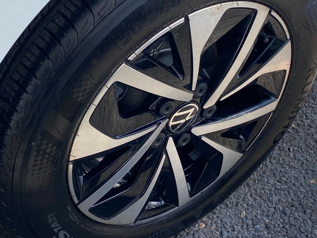 Certified 2025 Volkswagen Jetta S image 17