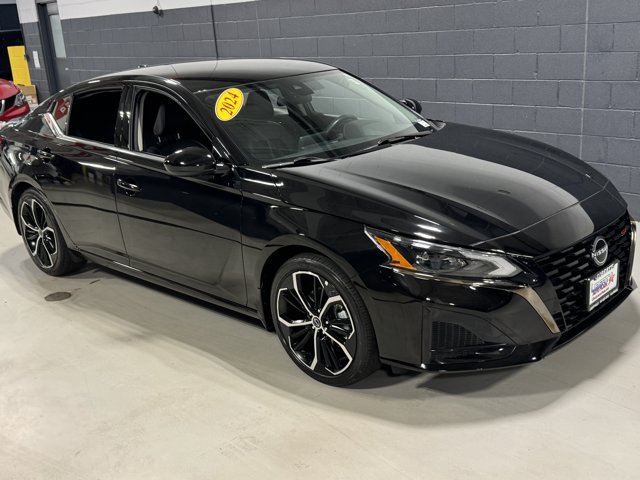 Used 2024 Nissan Altima 2.5 SR FWD image 4