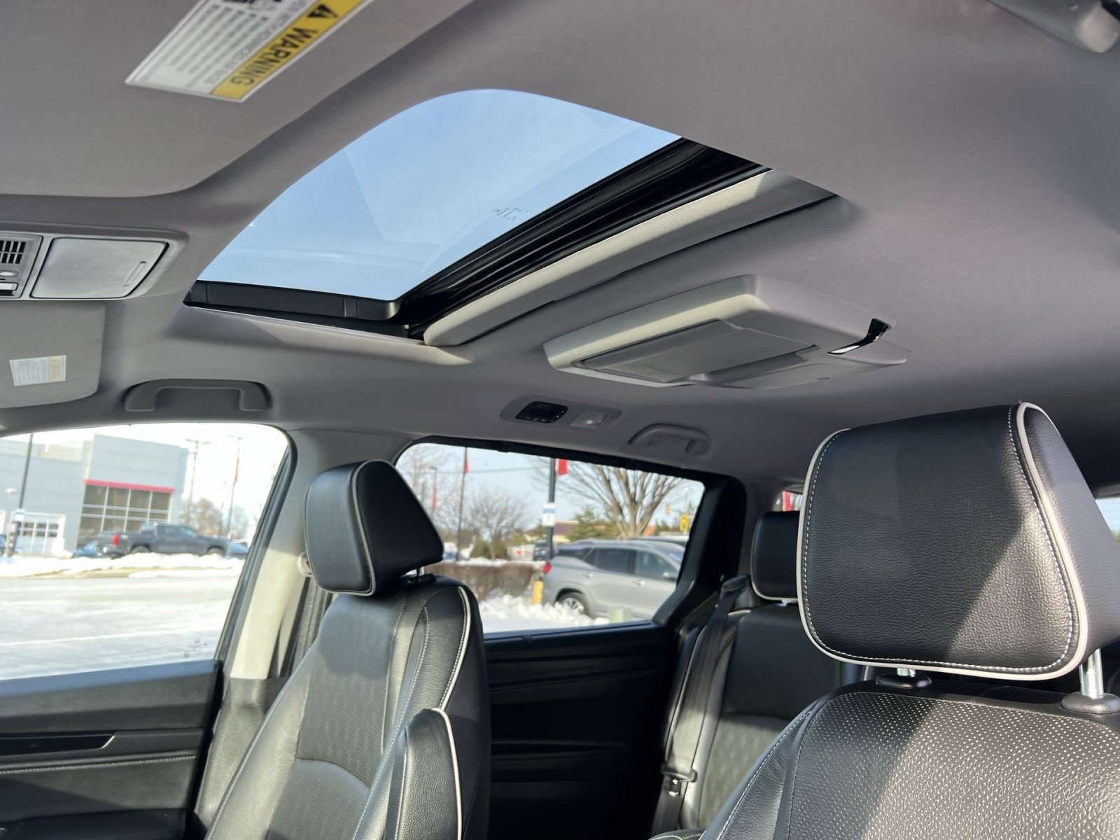 Used 2023 Honda Odyssey Elite image 24