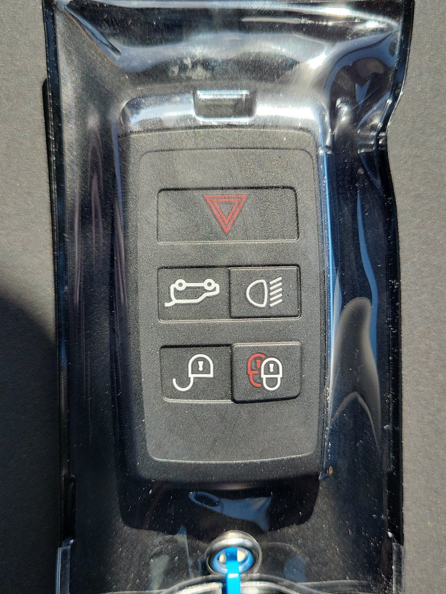 Used 2025 Land Rover Range Rover Evoque S AWD/4WD image 33