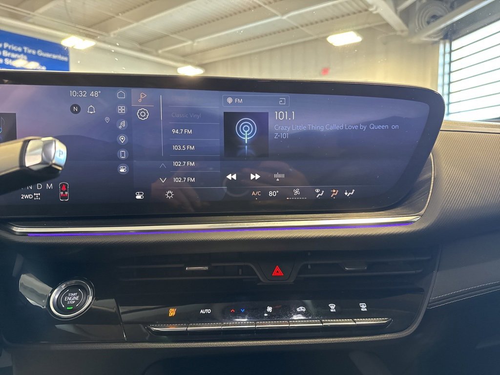 Used 2025 Buick Envision Preferred image 16