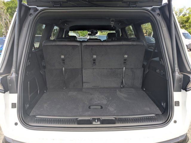 New 2026 Jeep Grand Wagoneer 2WD w/ 8-Passenger Seating Package image 12