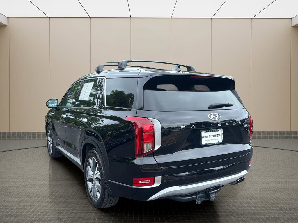 Used 2022 Hyundai Palisade Limited w/ Winter Package AWD/4WD image 3
