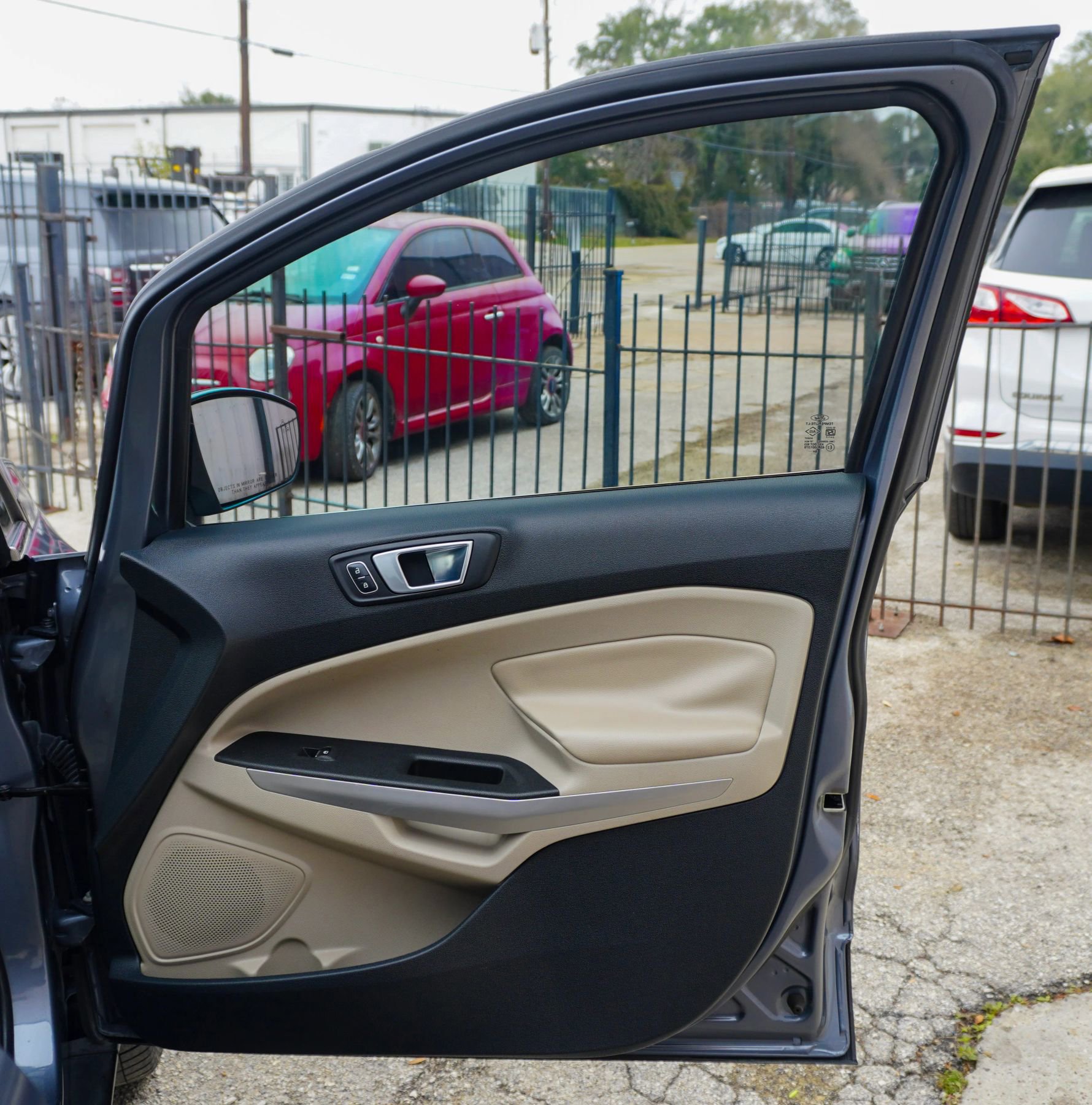 Used 2018 Ford EcoSport Titanium image 16