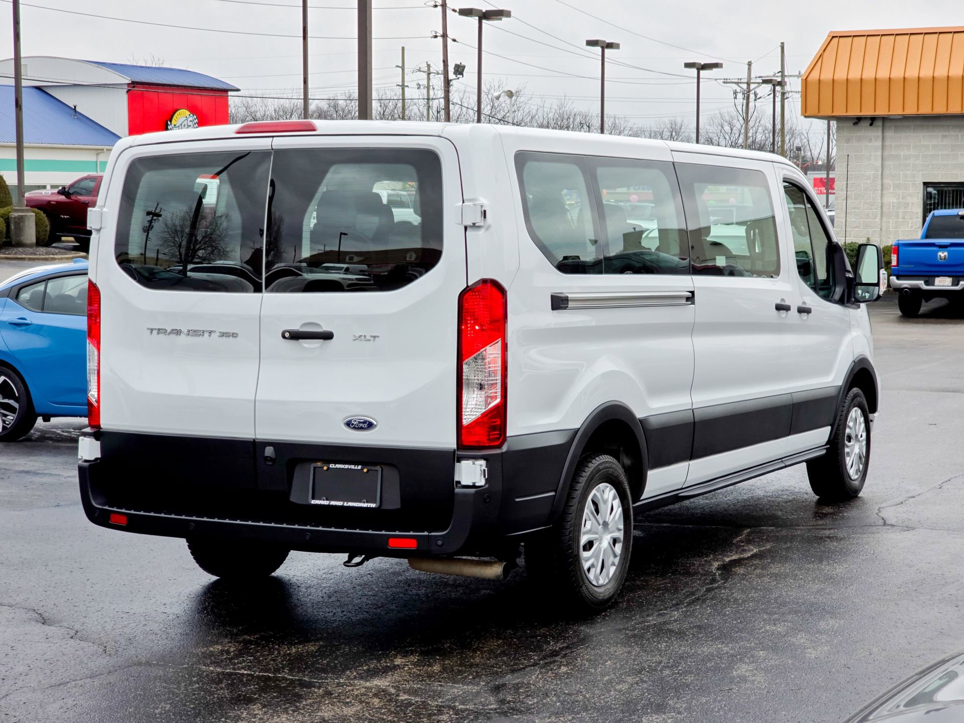 Used 2023 Ford Transit 350 XLT image 23