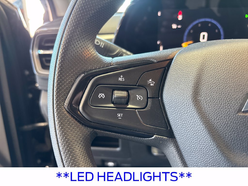 Used 2025 Chevrolet TrailBlazer LT AWD/4WD image 21