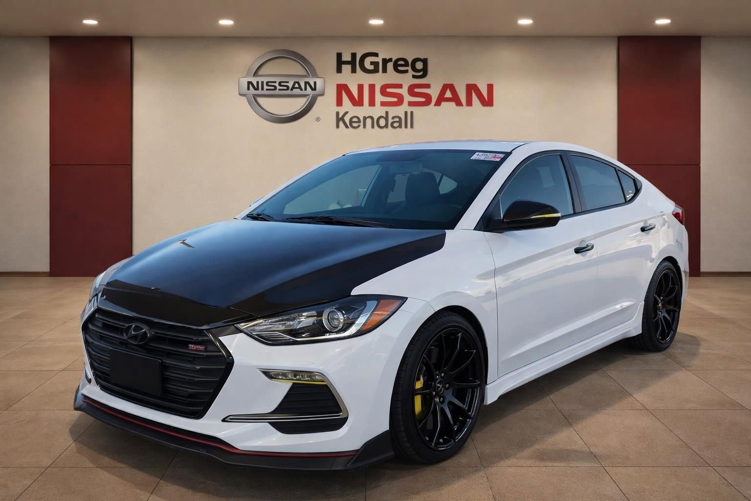 Used 2017 Hyundai Elantra Sport FWD image 3