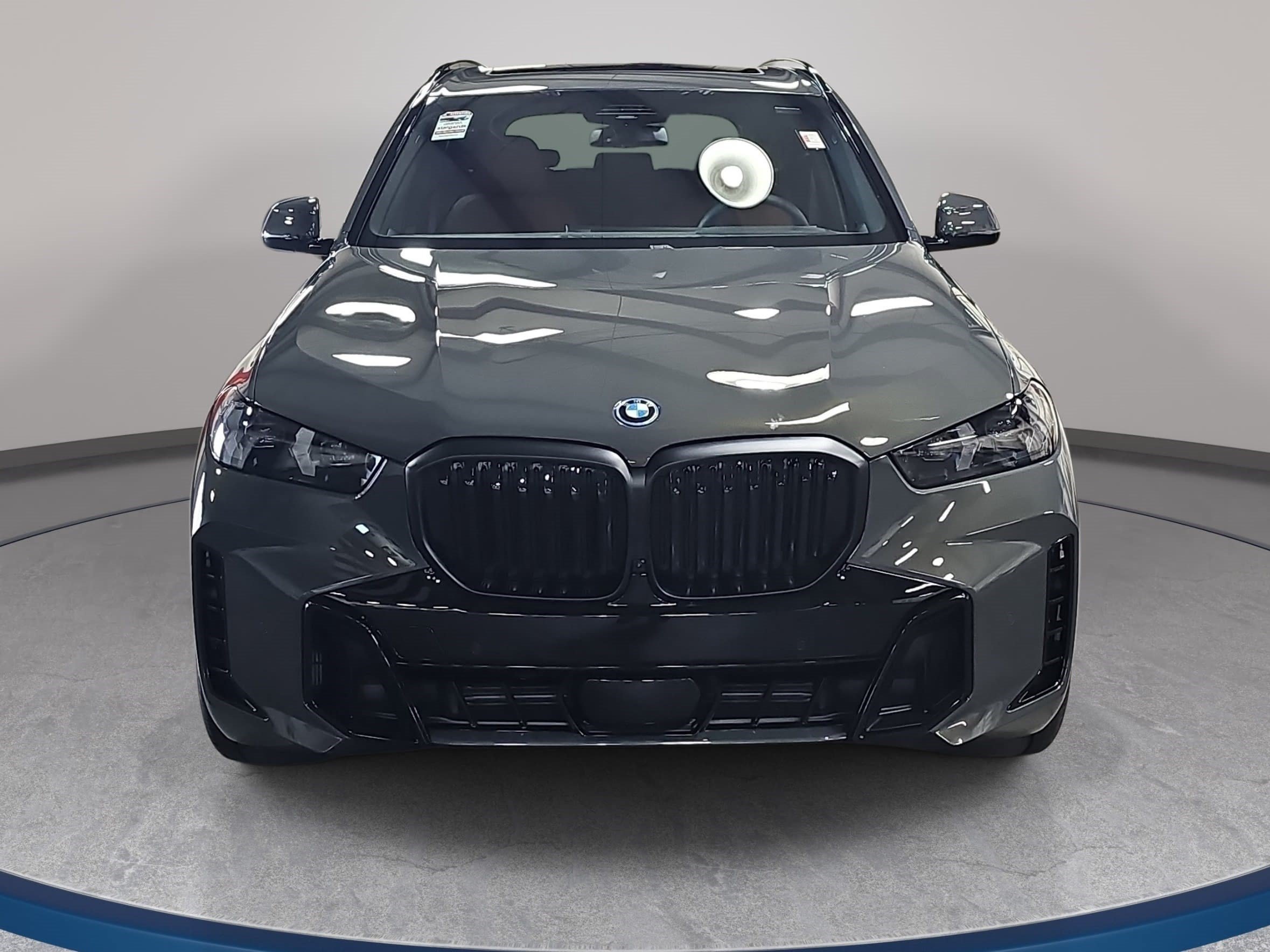 New 2026 BMW X5 xDrive50e w/ Executive Package AWD/4WD image 2