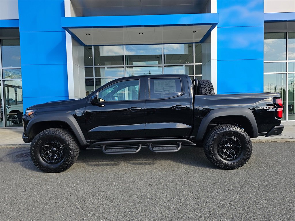 New 2026 Chevrolet Colorado ZR2 w/ ZR2 Bison Edition image 4