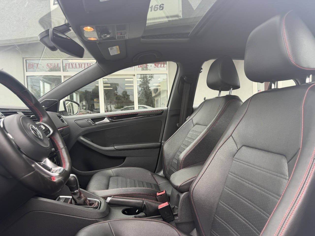 Used 2017 Volkswagen Jetta GLI FWD image 19