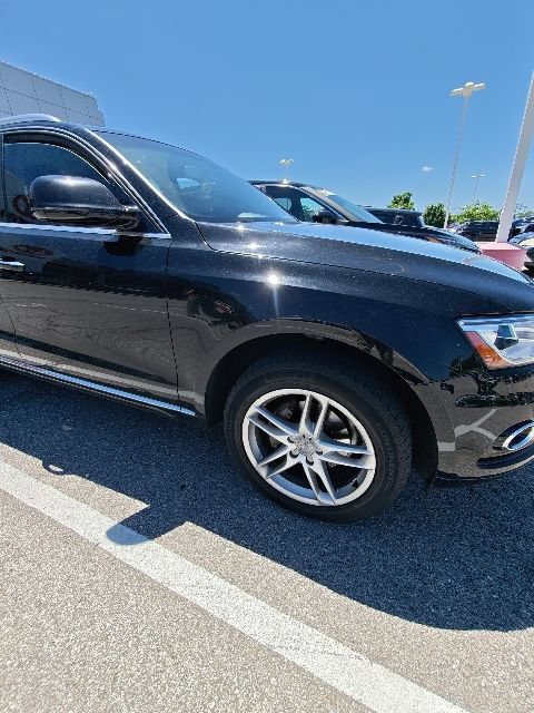Used 2016 Audi Q5 2.0T Premium Plus w/ Technology Package AWD/4WD image 14