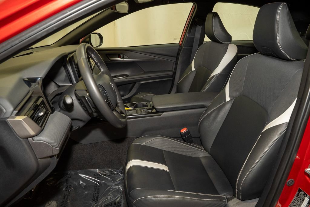 Certified 2025 Toyota Camry SE image 10