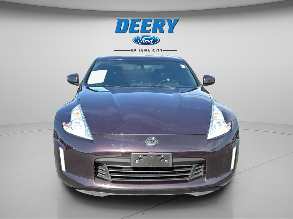 Used 2016 Nissan 370Z Coupe RWD image 16