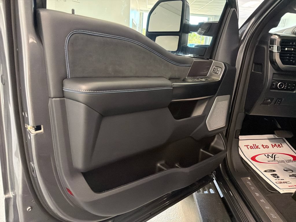 New 2027 Ford F350 Platinum w/ Tremor Off-Road Package AWD/4WD image 12