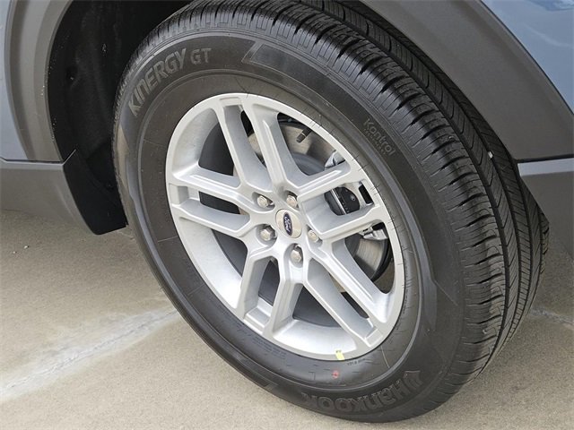 New 2026 Ford Explorer Active image 5