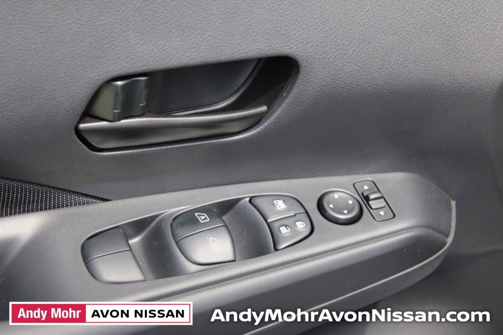 New 2025 Nissan Kicks Play S image 10