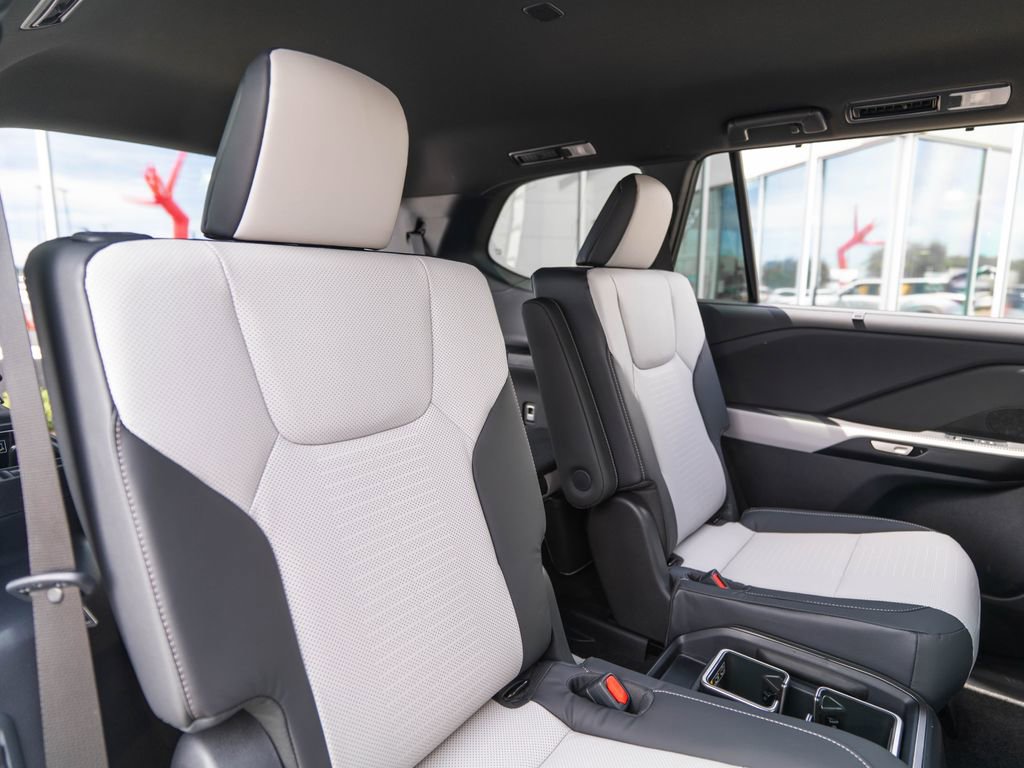 New 2026 Lexus TX 500h AWD image 35