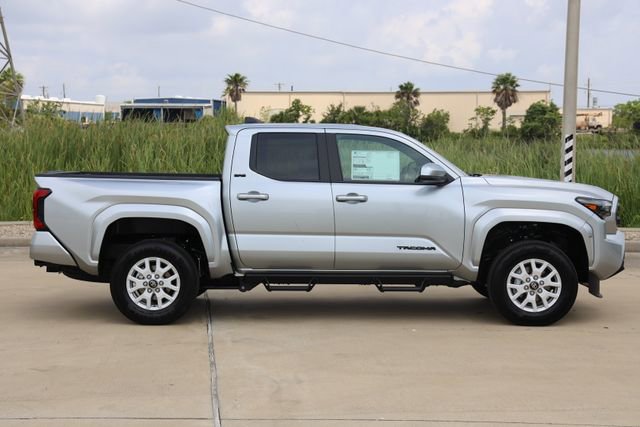 New 2026 Toyota Tacoma SR5 AWD/4WD image 4