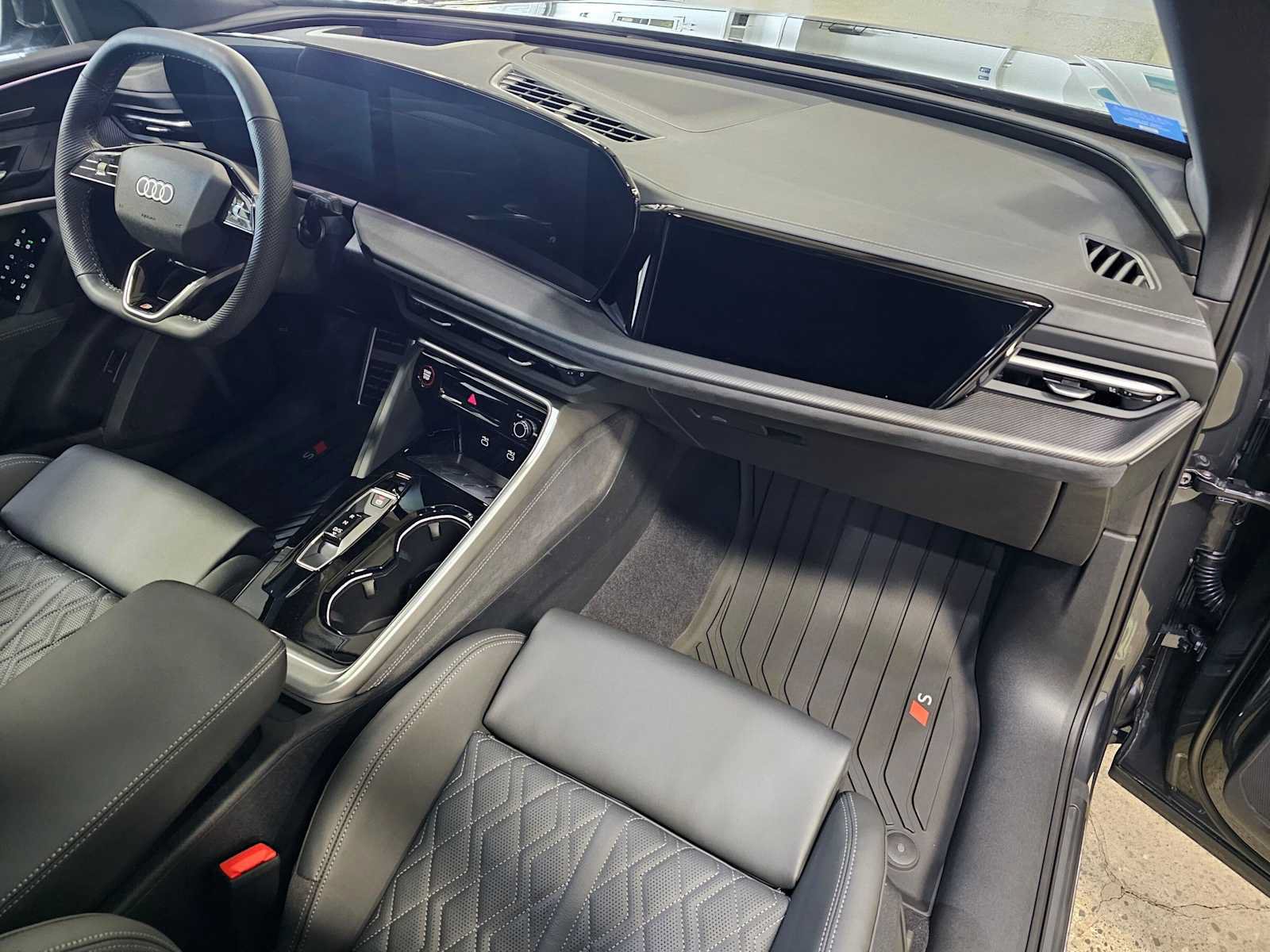 New 2026 Audi SQ5 Prestige AWD/4WD image 11