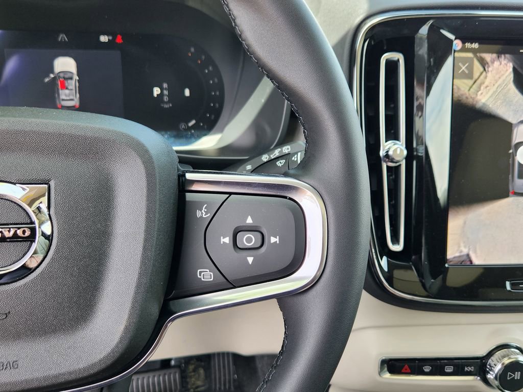 New 2026 Volvo XC40 B5 Ultra w/ Climate Package AWD/4WD image 18