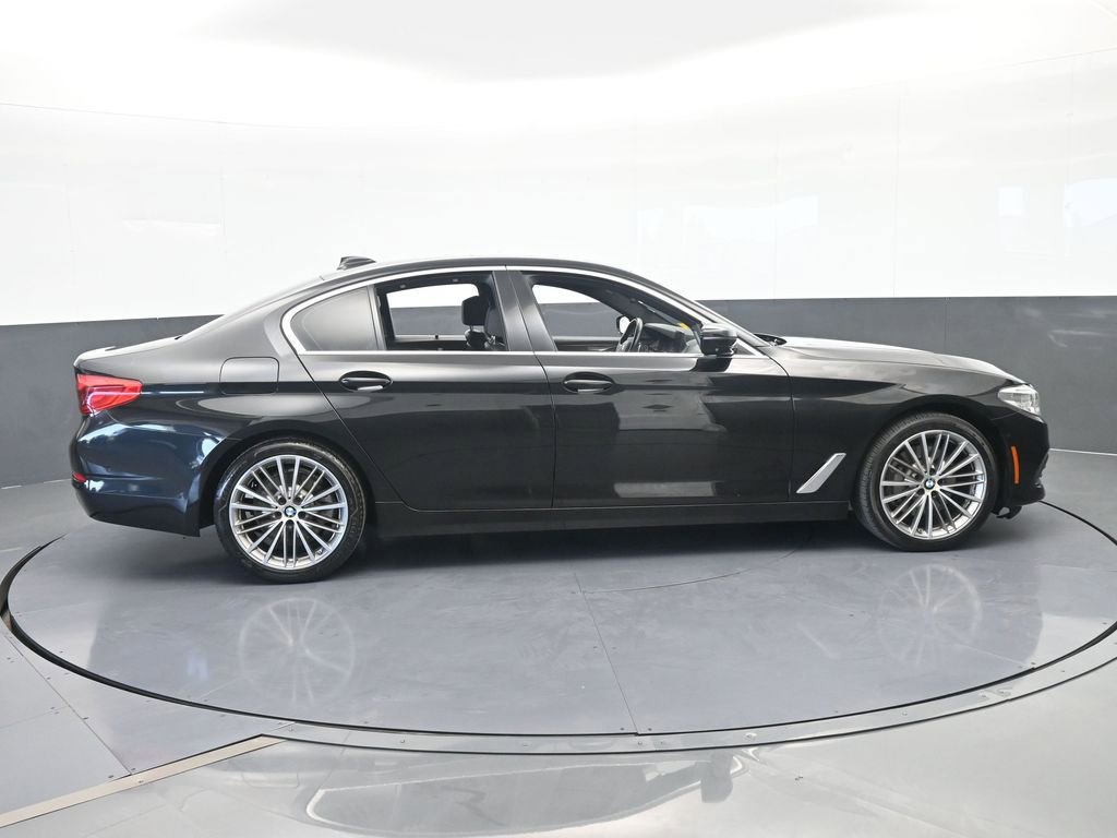 Used 2019 BMW 530i w/ Premium Package RWD image 7