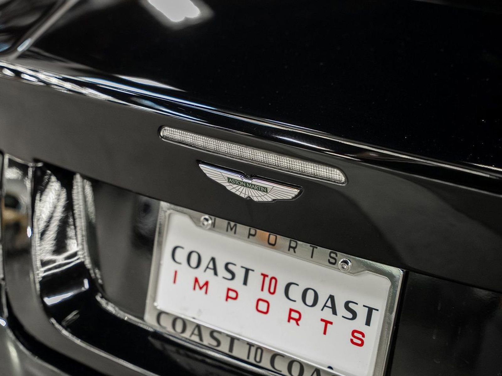 Used 2015 Aston Martin DB9 Volante image 24