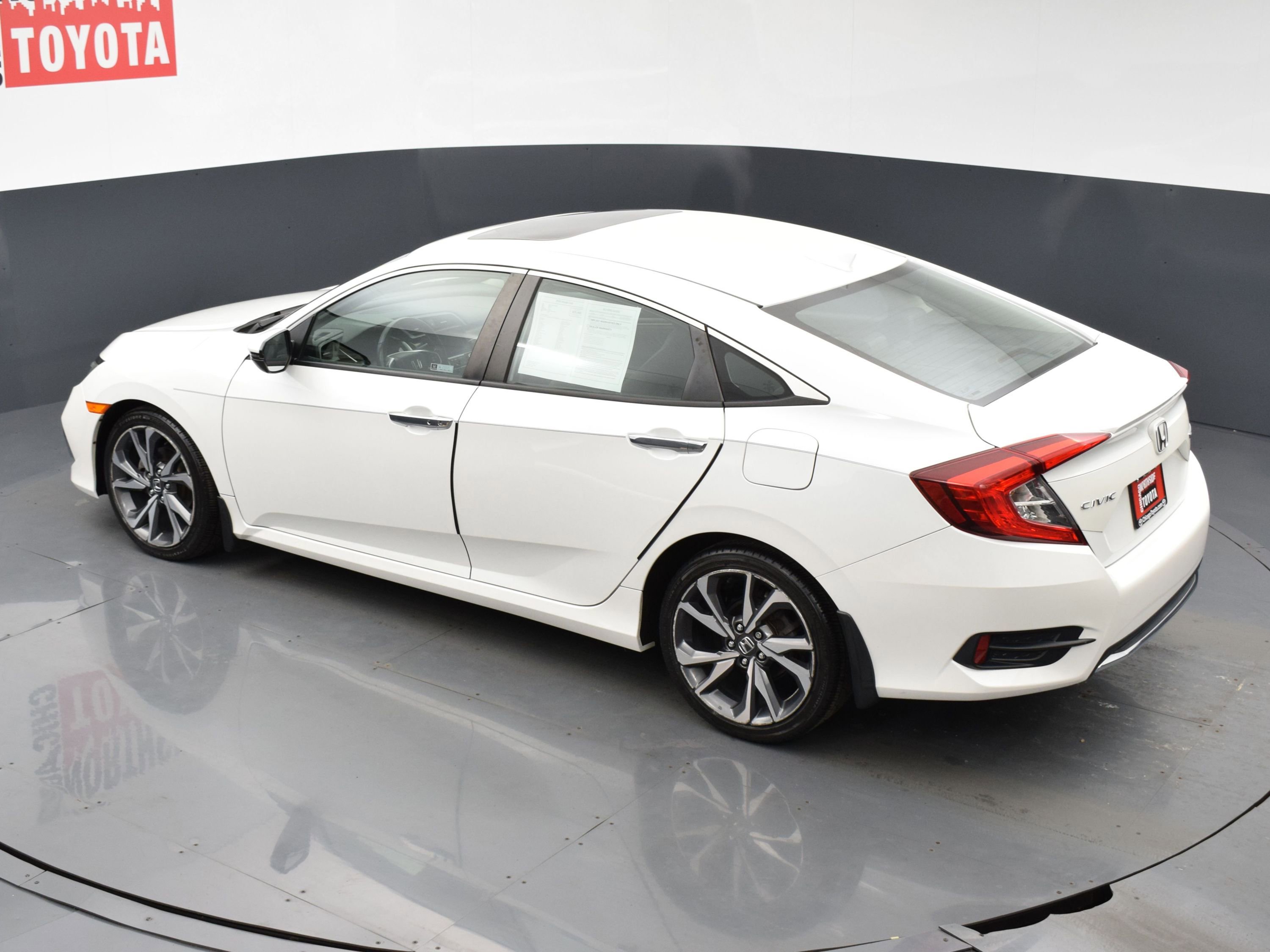 Used 2020 Honda Civic Touring image 24
