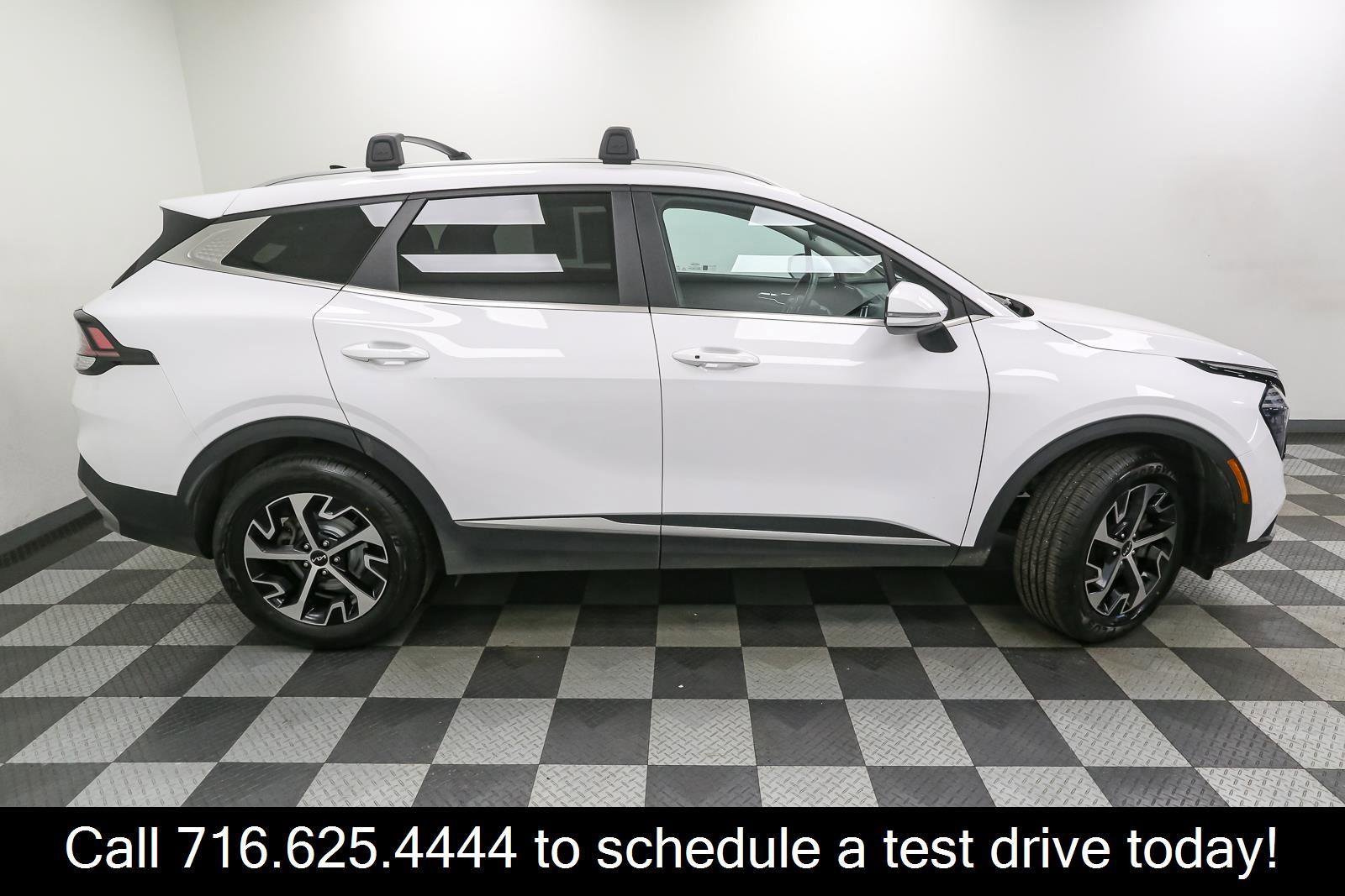Used 2024 Kia Sportage EX AWD/4WD image 8