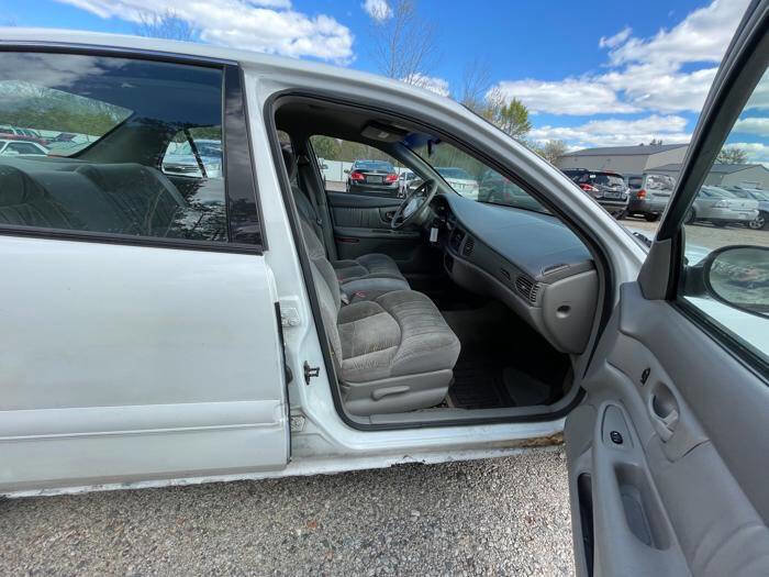Used 1998 Buick Century Custom FWD image 29