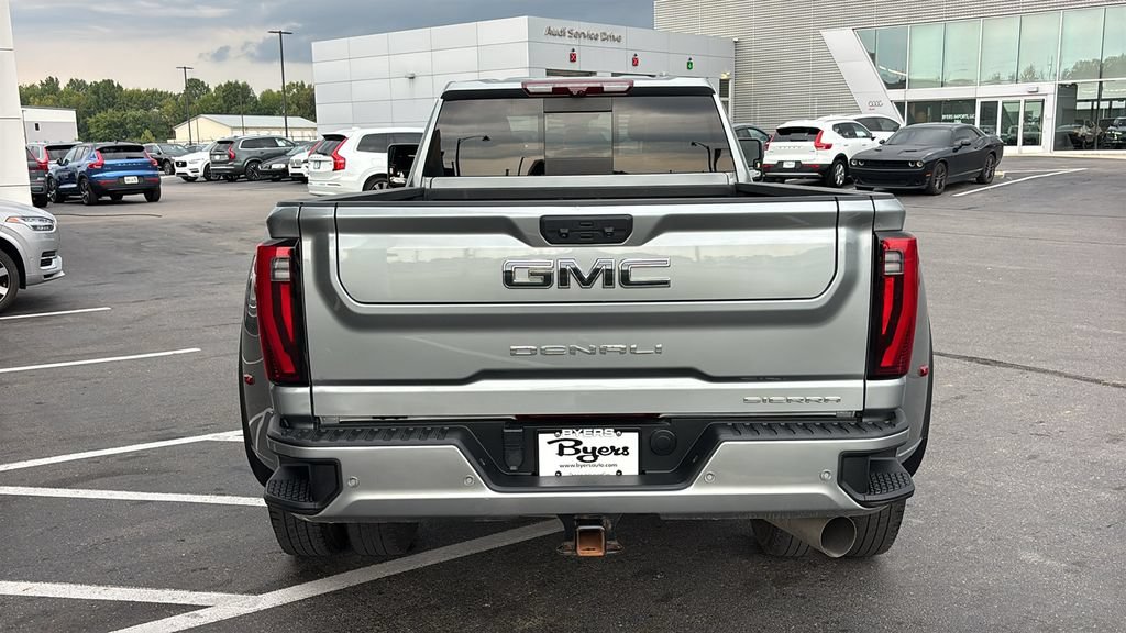Used 2024 GMC Sierra 3500 Denali Ultimate AWD/4WD image 30