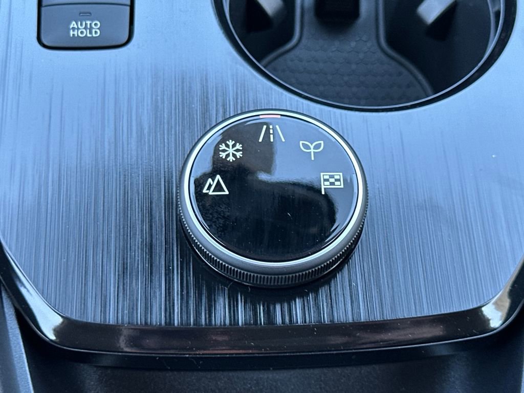 New 2026 Nissan Rogue SV image 25