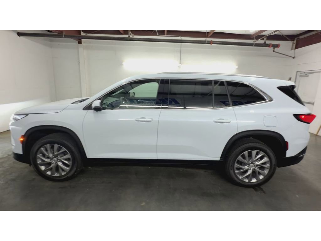 Used 2026 Buick Enclave Preferred w/ LPO, Floor Liner Package FWD image 5