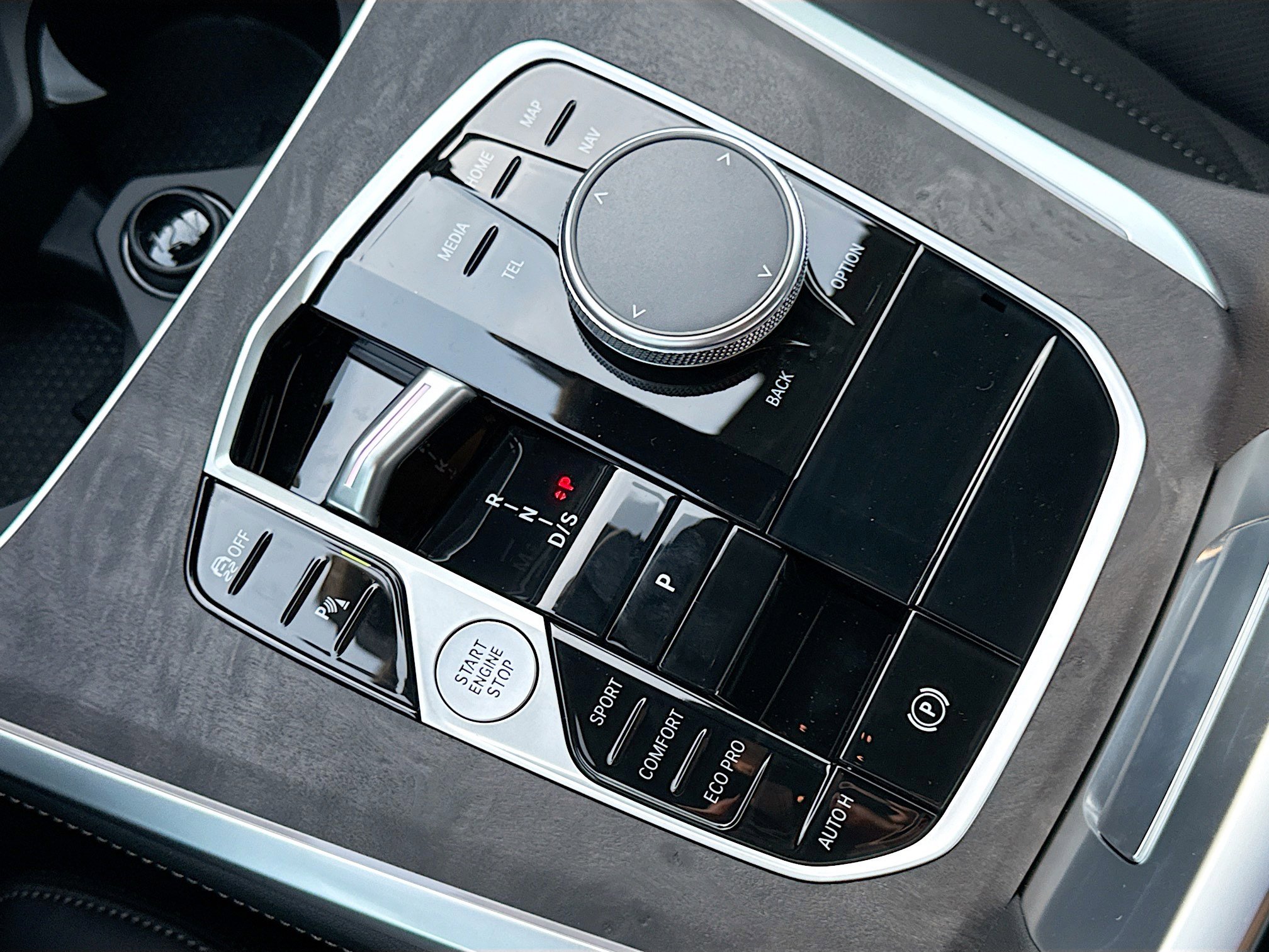 New 2026 BMW X5 sDrive40i w/ Parking Assistance Package image 30