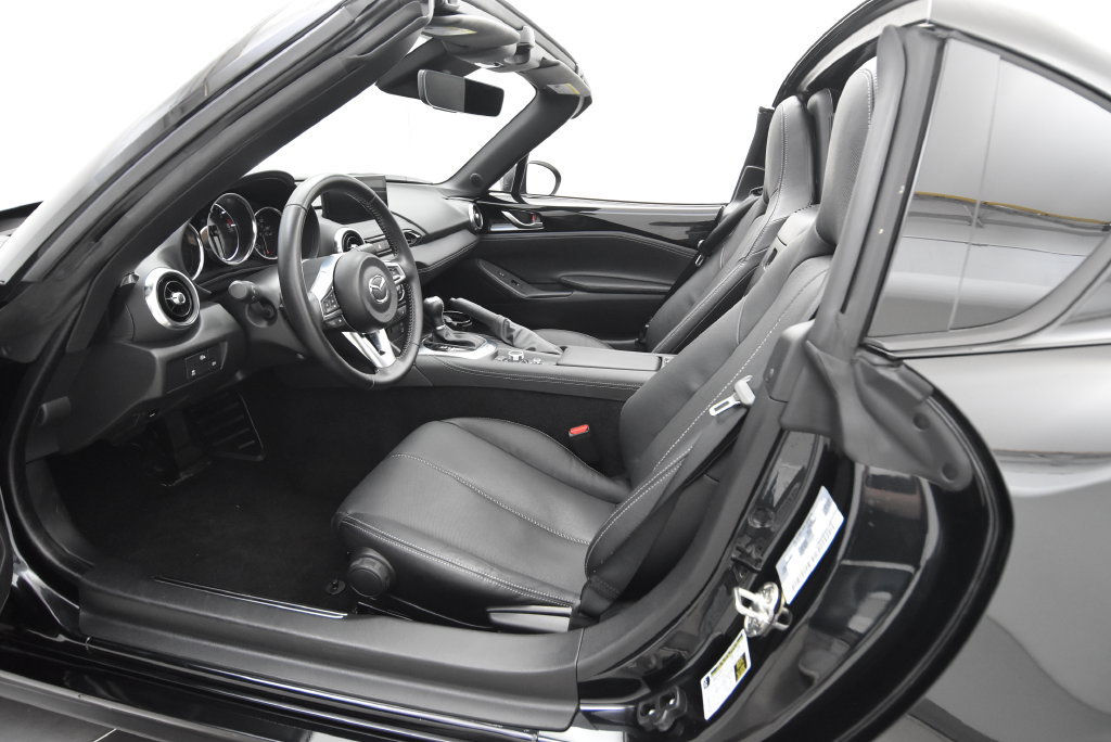 Certified 2025 MAZDA MX-5 Miata RF Grand Touring RWD image 24