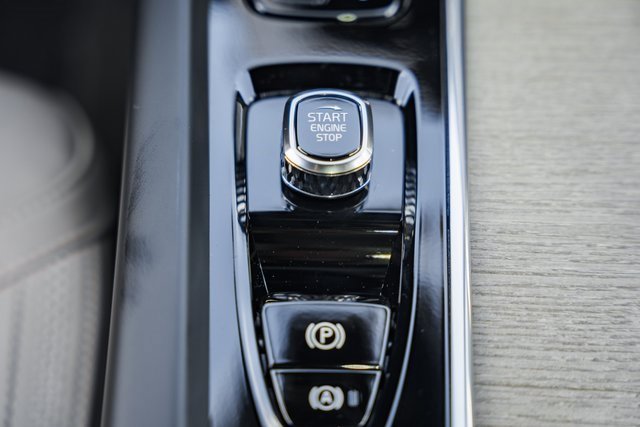 New 2026 Volvo XC60 B5 Plus w/ Protection Package Premier image 26