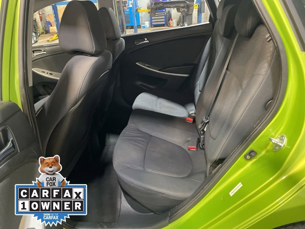 Used 2012 Hyundai Accent SE image 21