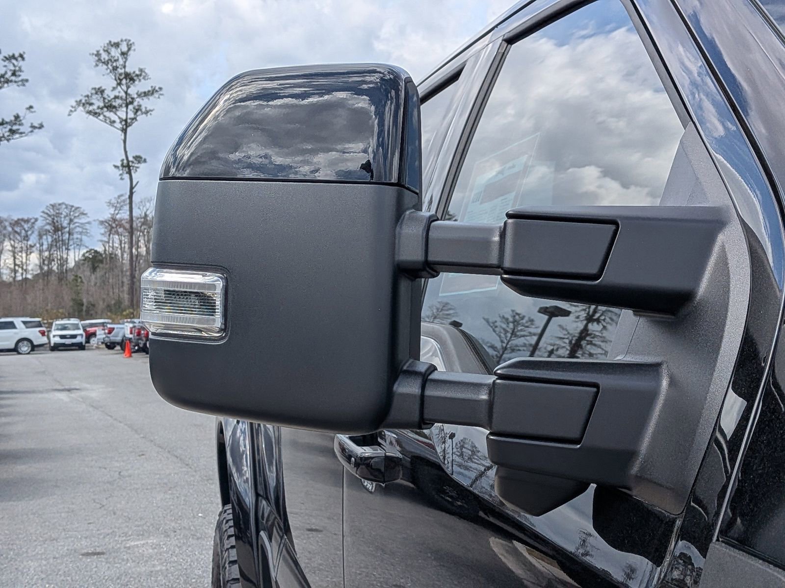 New 2026 Ford F250 Lariat w/ Black Appearance Package image 13