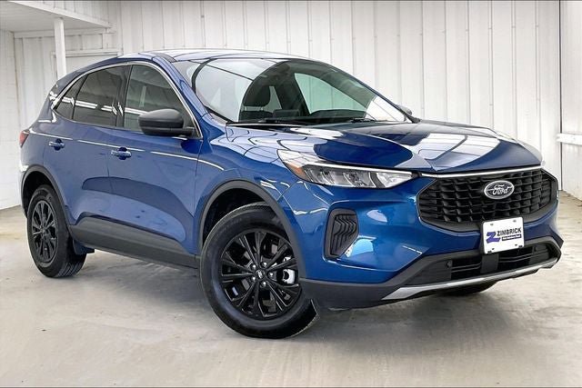 Used 2023 Ford Escape Active AWD/4WD image 1