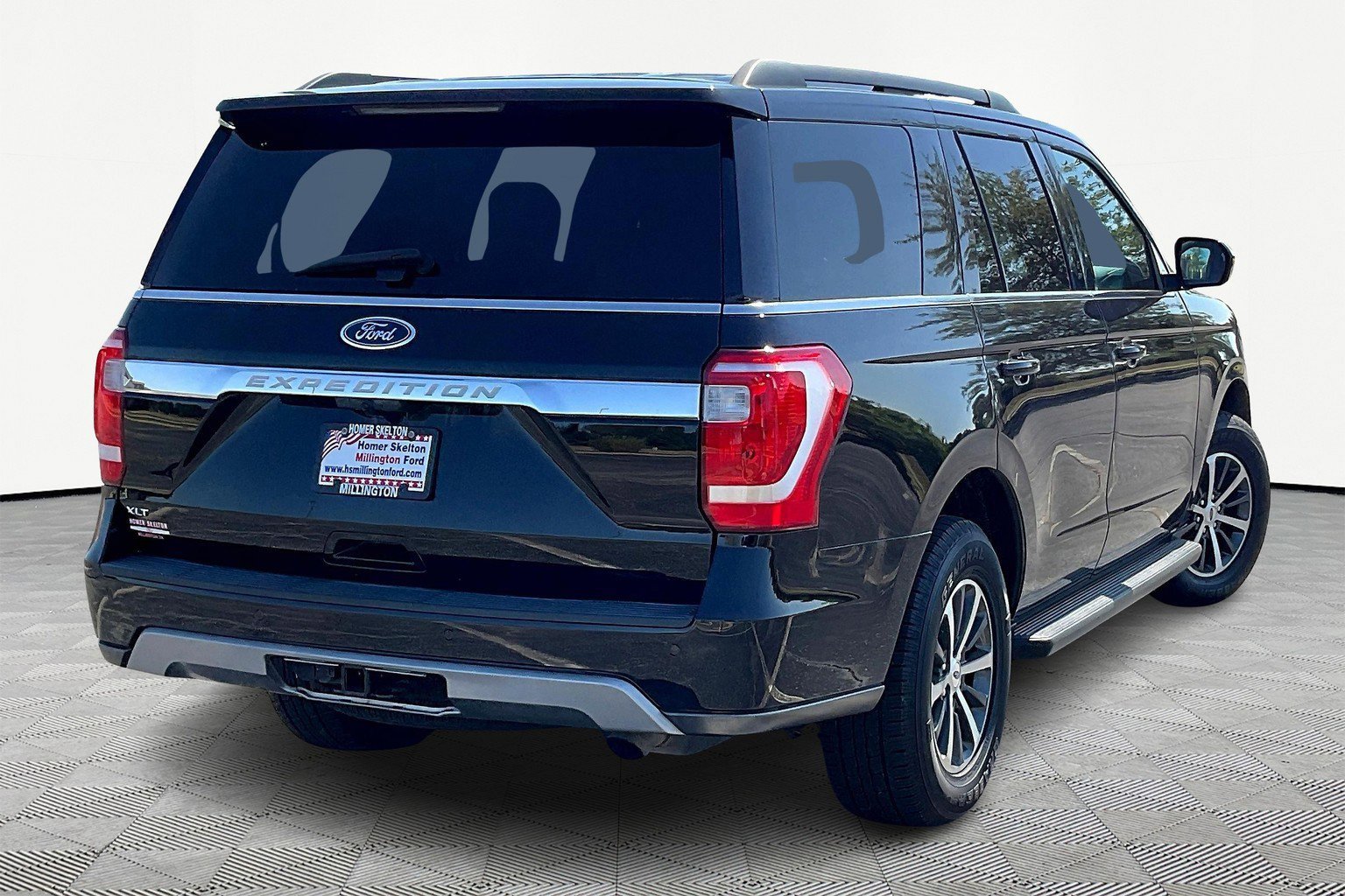 Used 2021 Ford Expedition XLT image 12